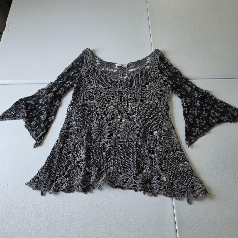 Origami By Vivien Tunic Blouse Womens M/L Gray Crochet Bell Sleeve Whimsigoth